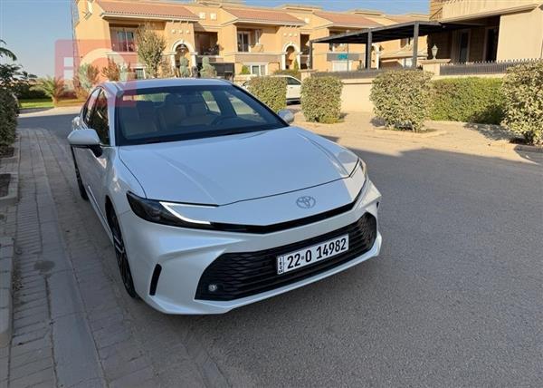 تۆیۆتا کامری 2025  بۆ فرۆشتن لە عێراق - هەولێر